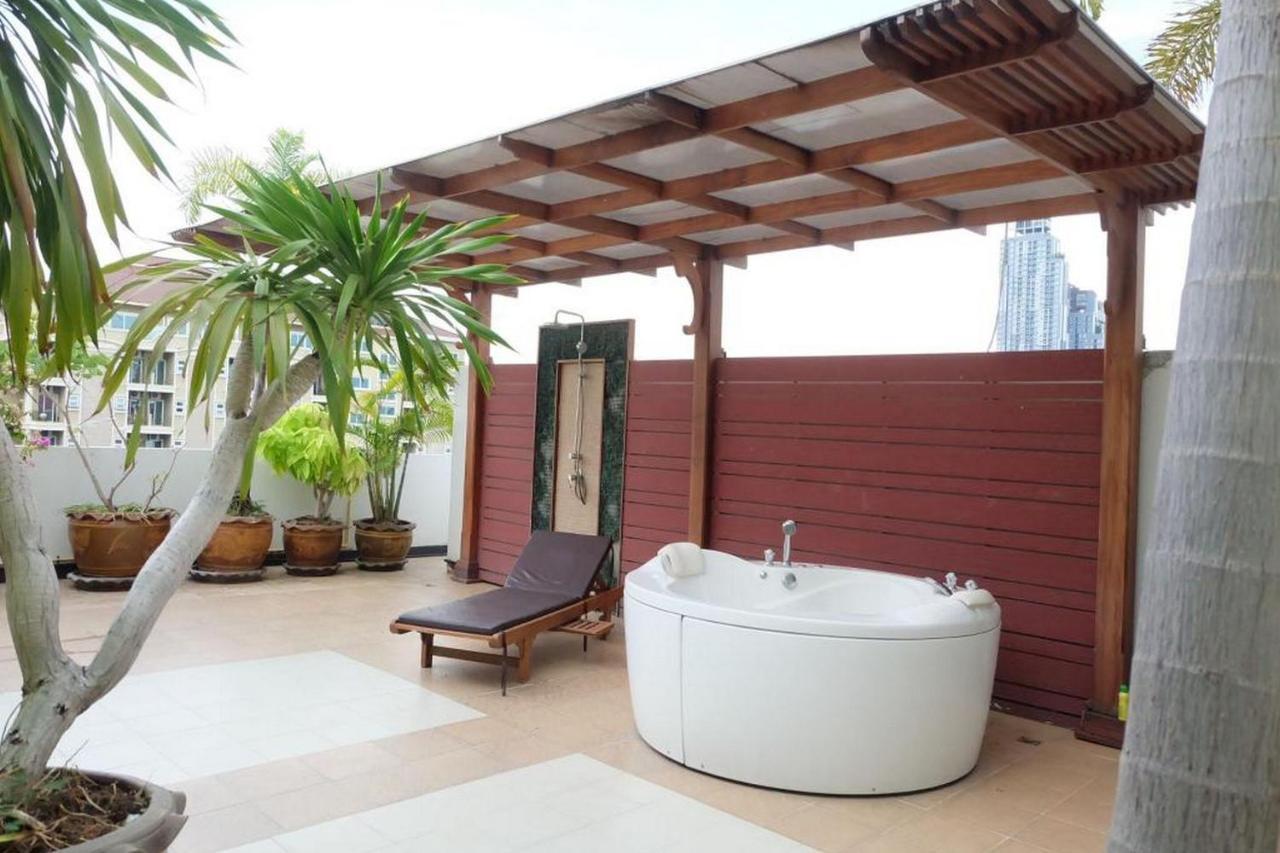 Oyo 1097 Thep Apartment Pattaya Luaran gambar